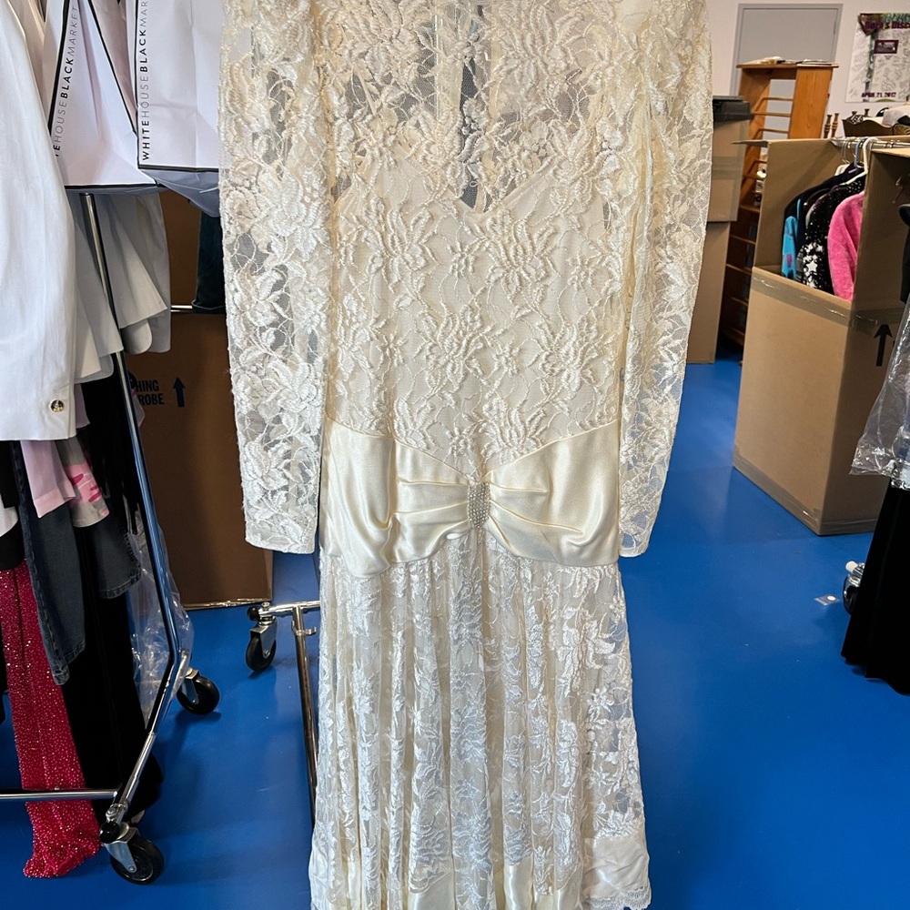 Vintage bride or bridesmaid dress worn Purchased at Bridal storegreat condition